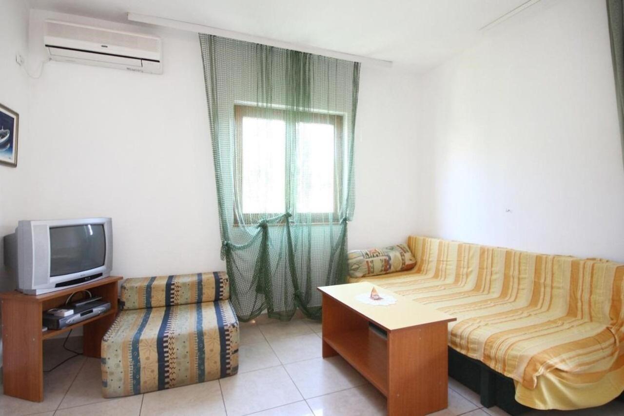 Apartments Tonka - 150M From The Sea & Parking Orebic Exterior photo